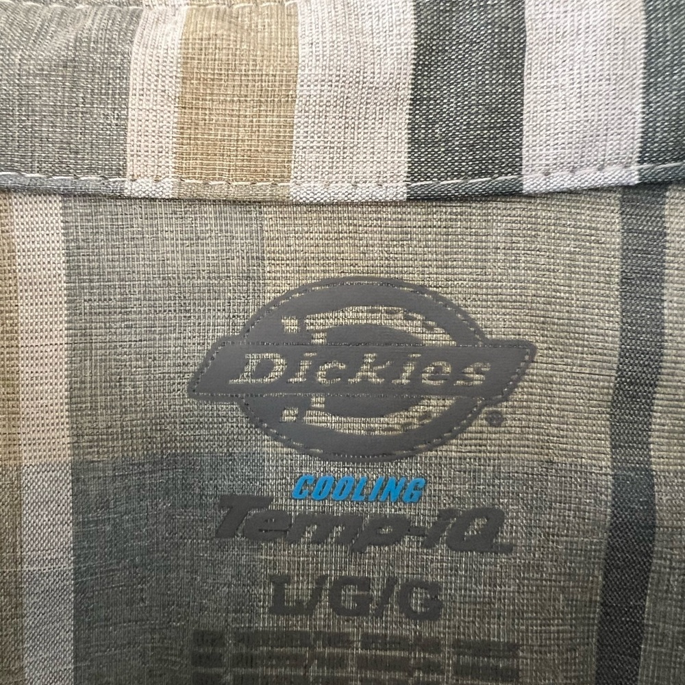 Women’s Dickie’s camp/work shirt L - Picture 2 of 2